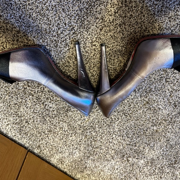 Paris Hilton High Heels - Picture 3 of 5